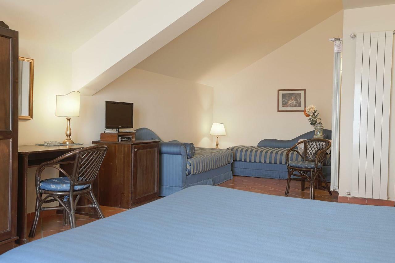 Pigna D'Oro Country Hotel Santo Stefano Quisquina Екстер'єр фото