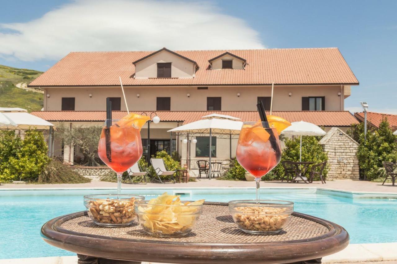Pigna D'Oro Country Hotel Santo Stefano Quisquina Екстер'єр фото