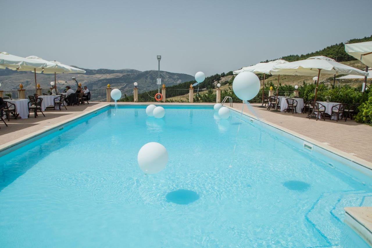 Pigna D'Oro Country Hotel Santo Stefano Quisquina Екстер'єр фото