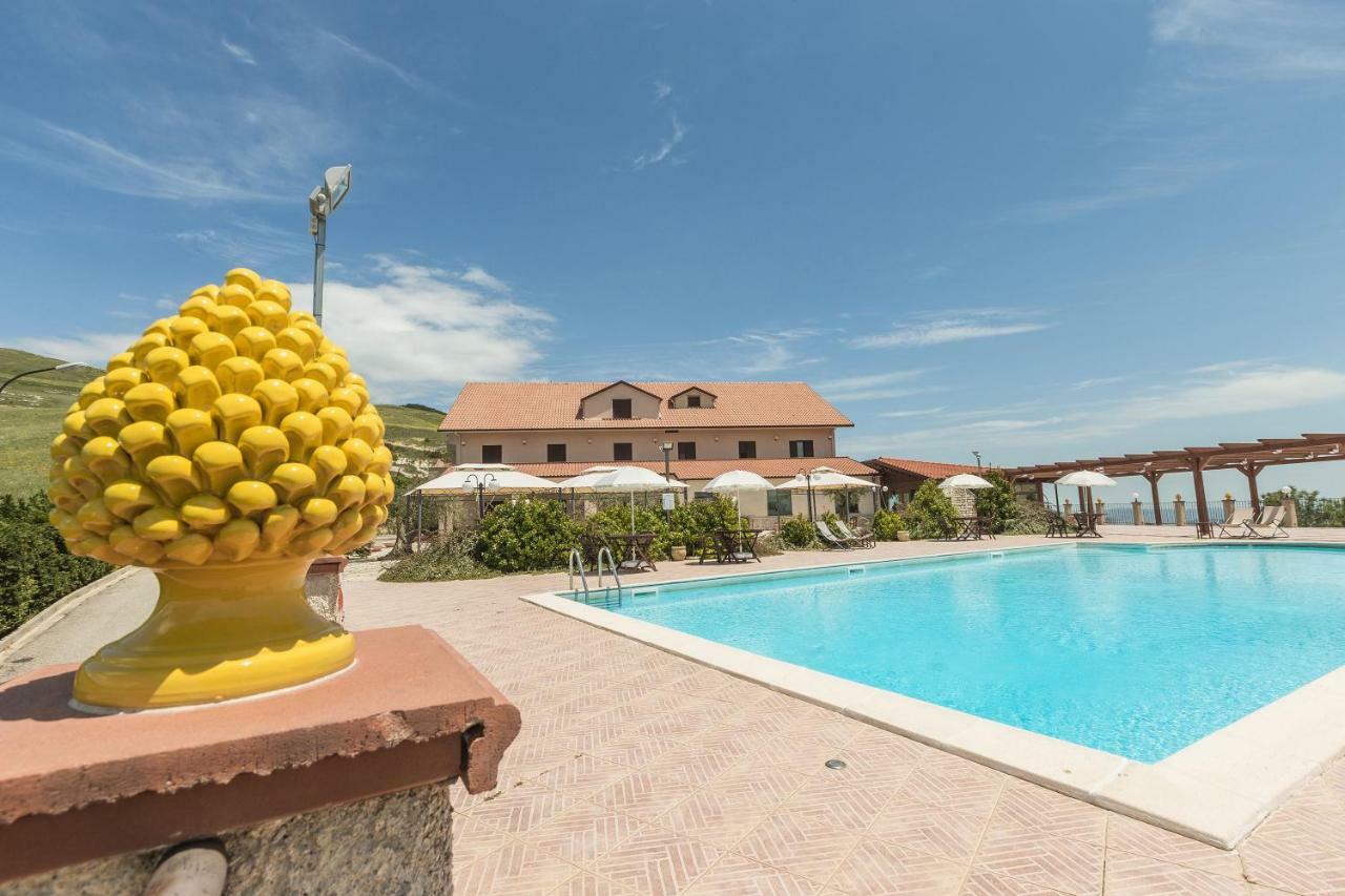 Pigna D'Oro Country Hotel Santo Stefano Quisquina Екстер'єр фото